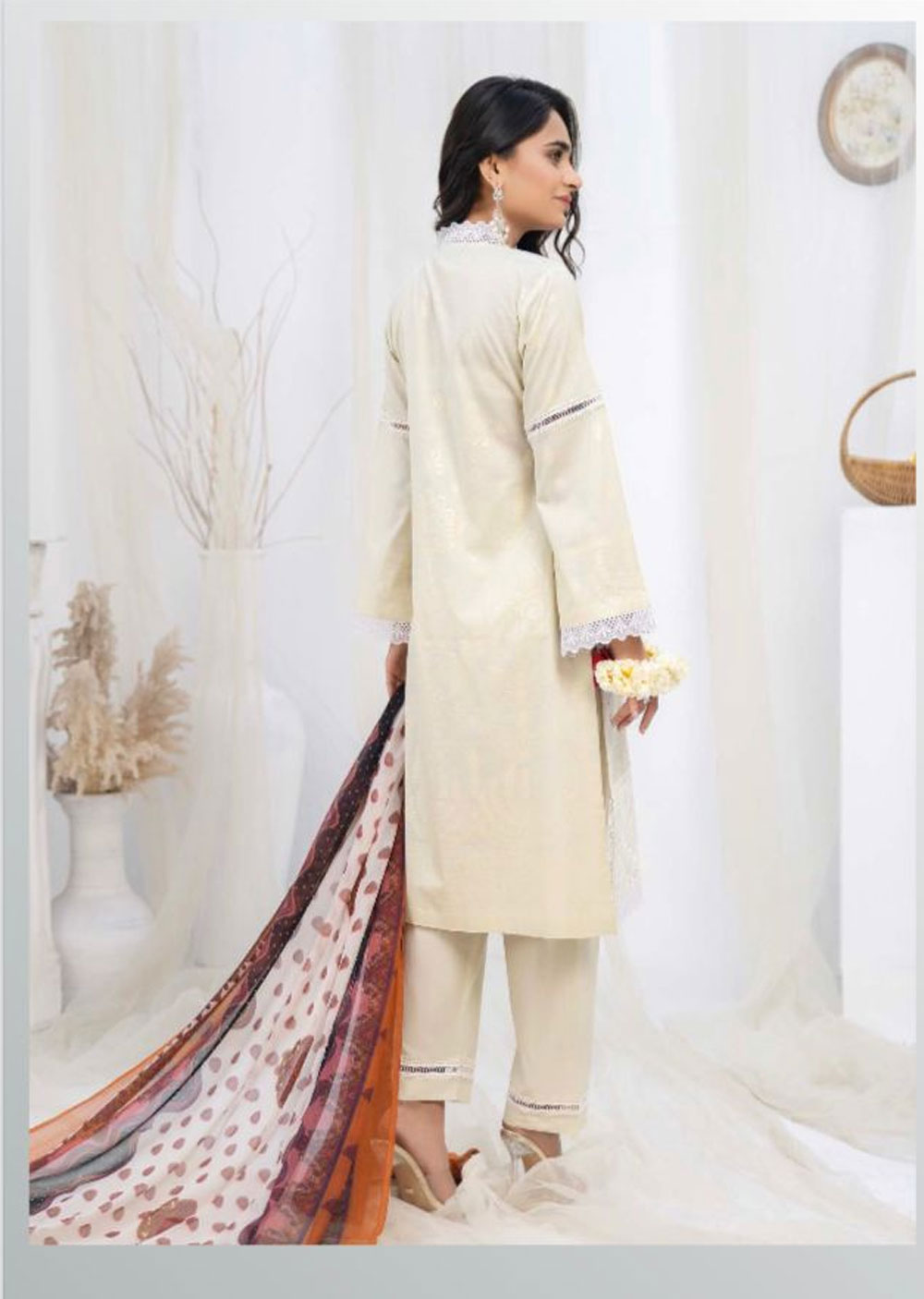 MNR-04-R - Readymade - Munira Digital Lawn Collection 2023 - Memsaab Online