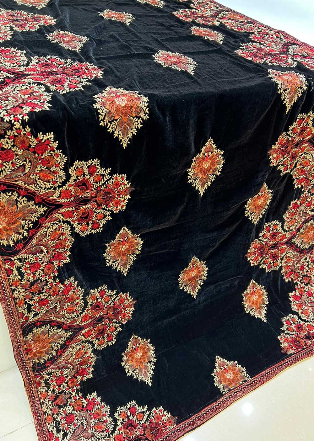 DXV502 Black Embroidered Velvet Shawl - Memsaab Online