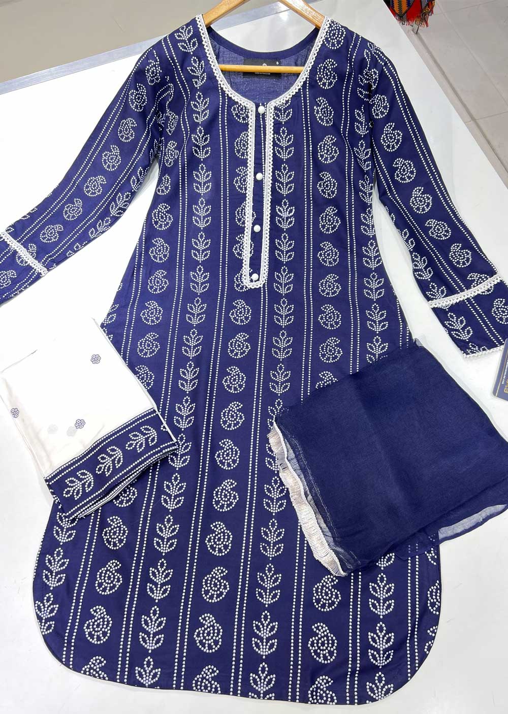 HK175 Ezzat - Readymade Blue Linen Suit - Memsaab Online