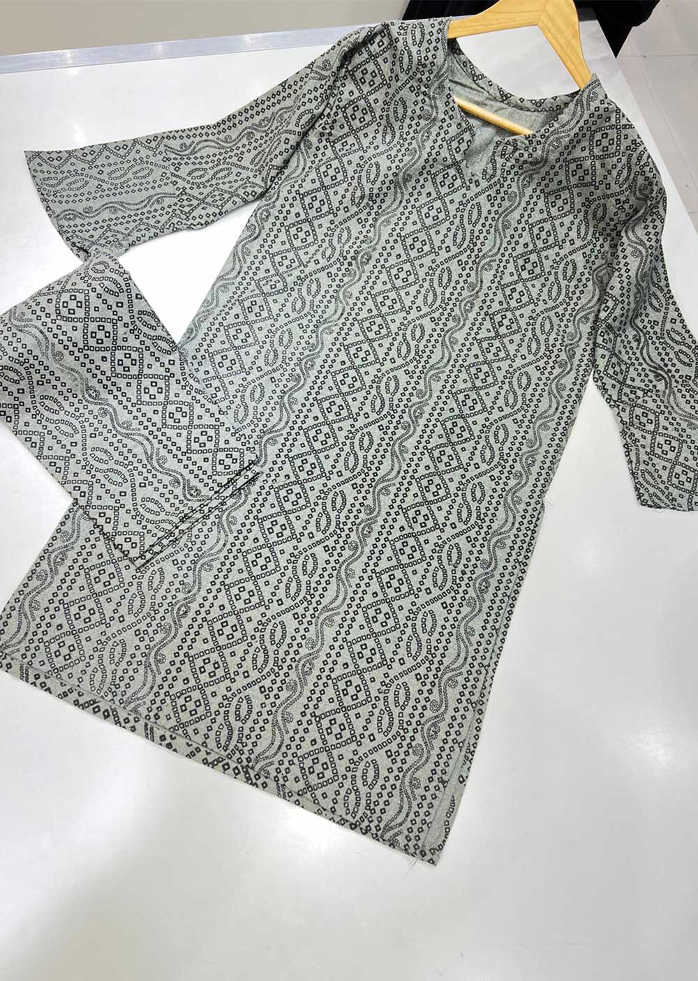 RGZ793H Readymade Floral Printed 2 Piece Khaddar Suit - Memsaab Online