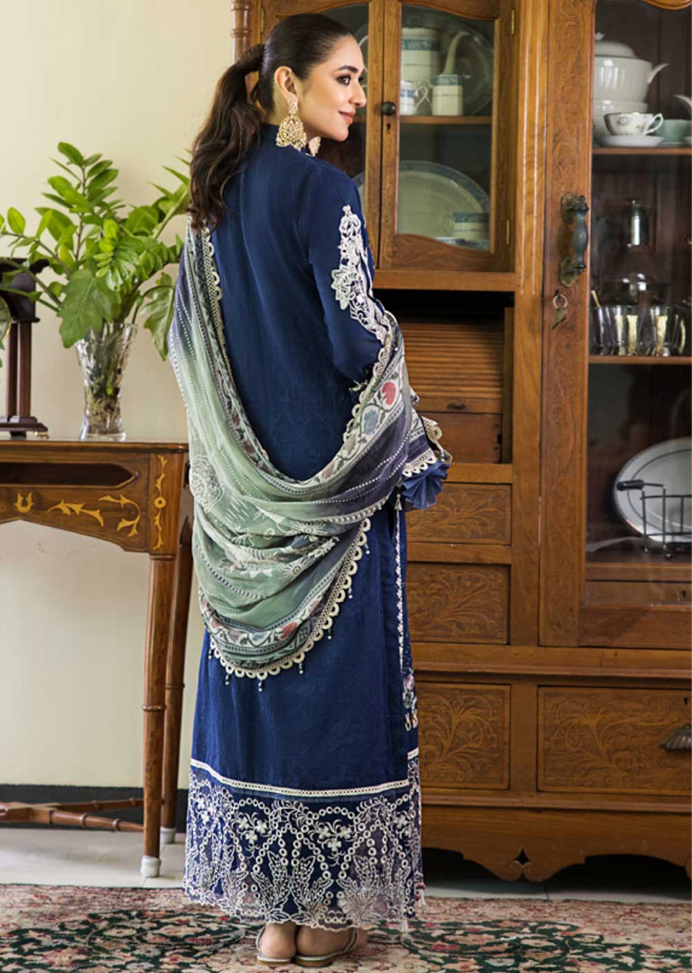 MHA-08-R - Readymade - Mahiymaan Luxury Lawn 2023 - Memsaab Online