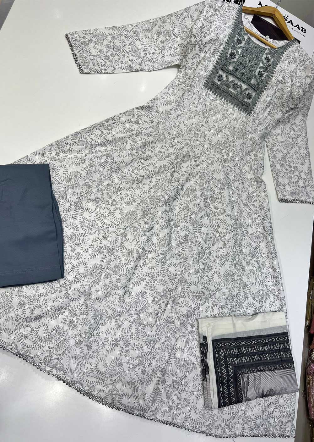 RGZ9912 White/Grey Chicken Long Dress for Mother & Daugther