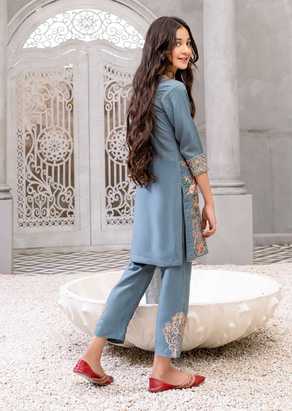 HK08 Readymade Grey/Green Embroidered Mother & Daughter Linen Suit - Memsaab Online