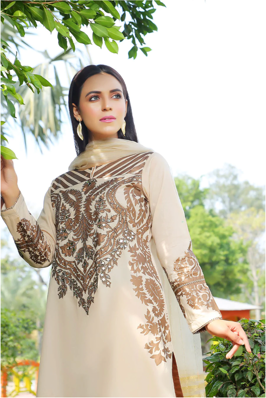 MDM104 - Madame Gold Readymade Cotton lawn Suit - Memsaab Online