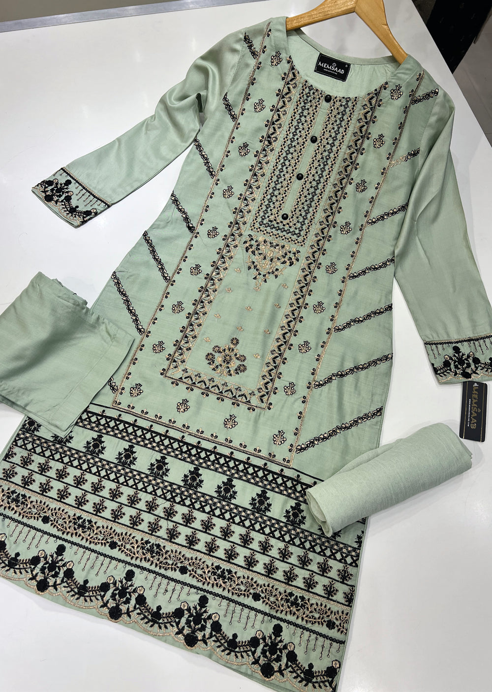HK118 Readymade Mint Elvira Linen Suit - Memsaab Online
