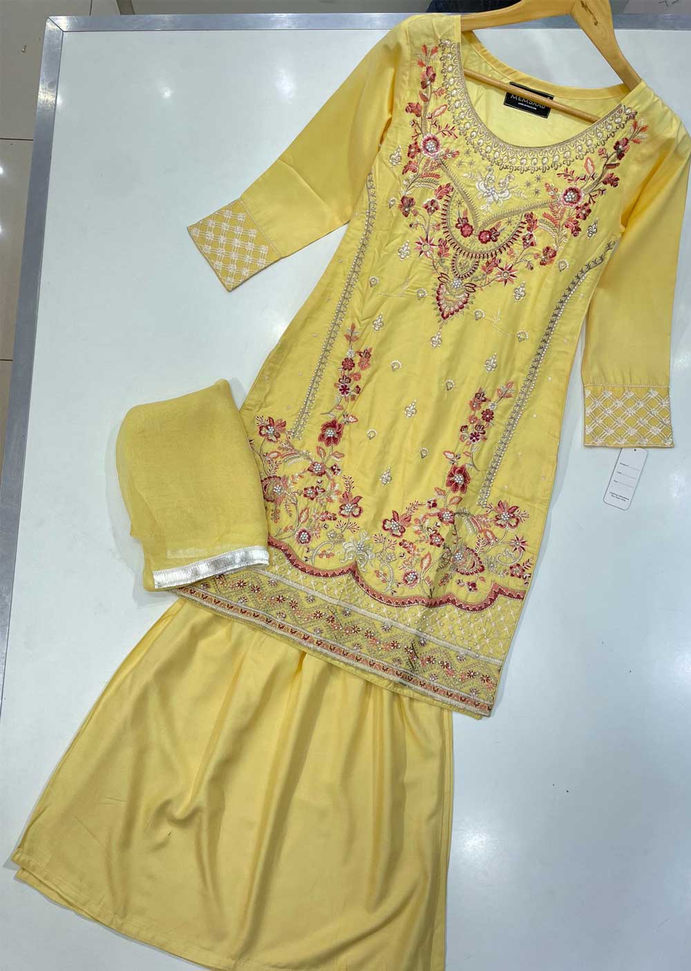 HK195 Suwayet Readymade Lemon Linen Suit - Memsaab Online