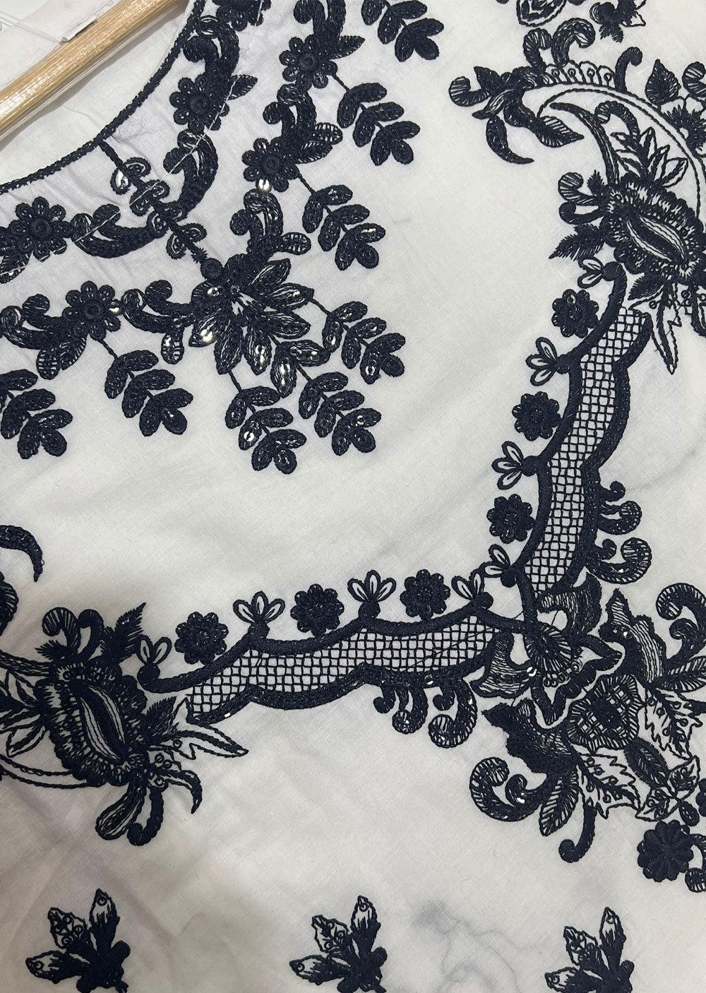 ZA782 Readymade White Lawn Kurti - Memsaab Online